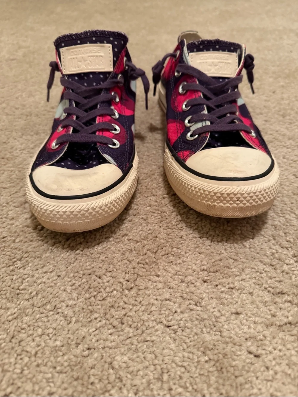 Converse Chuck Taylor All Star Apple Print Ox Sneakers Women’s 8 Purple Pink
